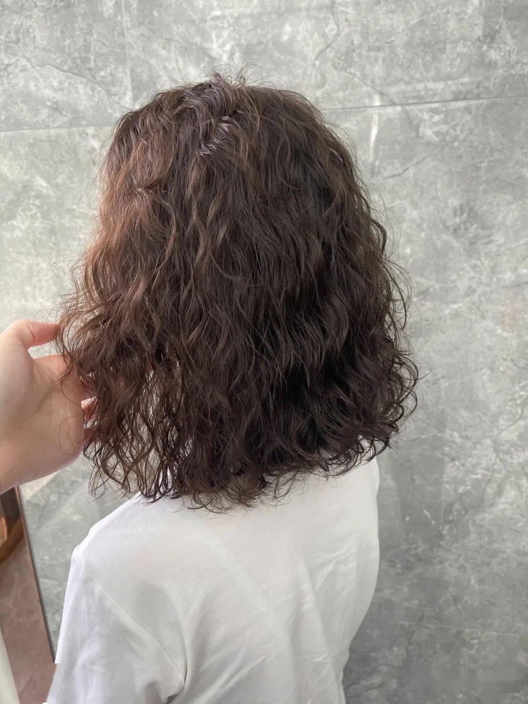 锁骨发烫个全头你就洋气了