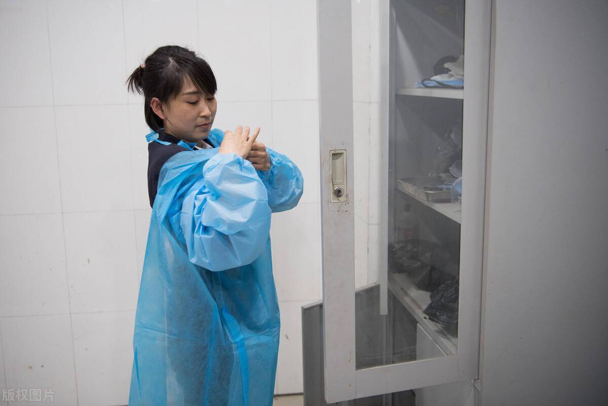我殡仪馆化妆师工作5年透露化妆师的真实薪资待遇