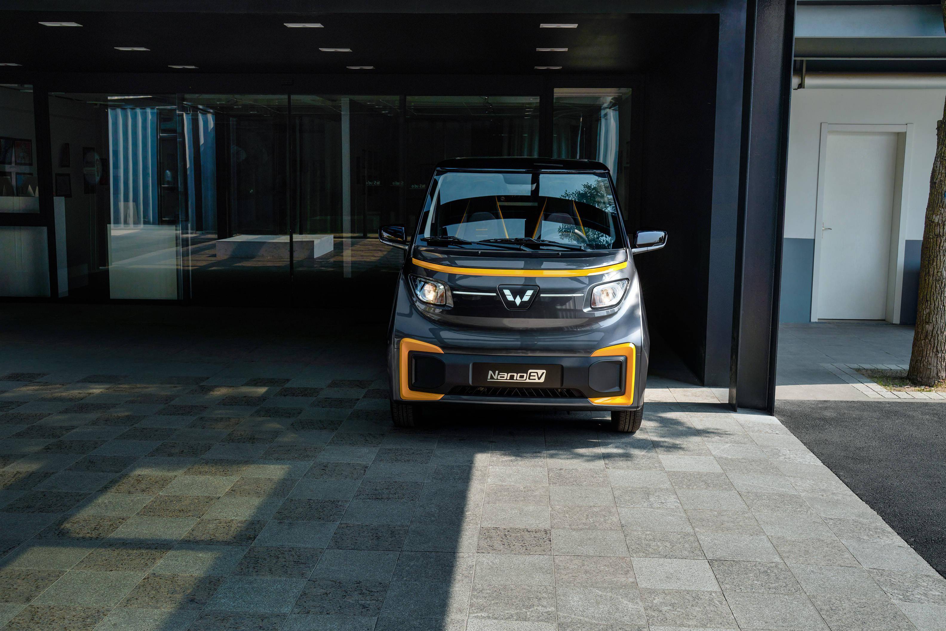 498万起续航305km五菱nanoev正式上市