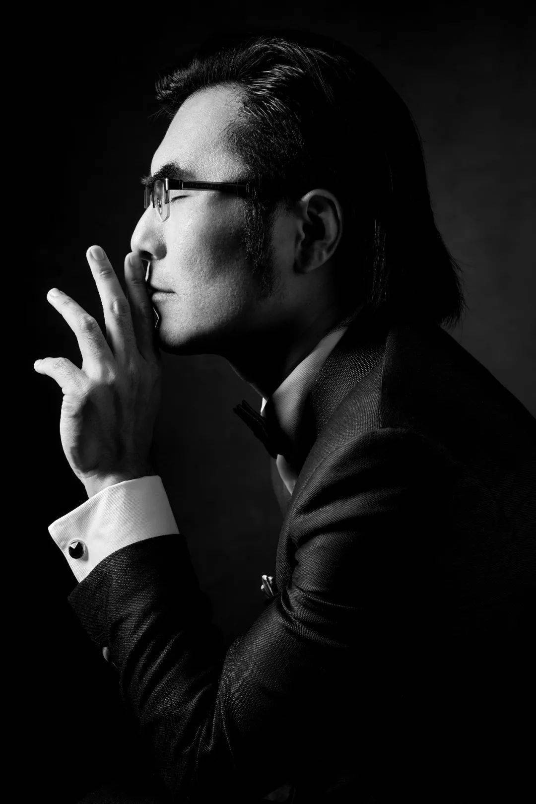 李玮捷钢琴家,上海音乐学院钢琴副教授,硕士生导师,grotian(高天)签约