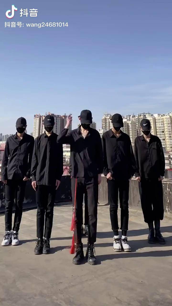 终于上蔡县0396男团0396男团可可爱爱小哥哥100w粉丝了