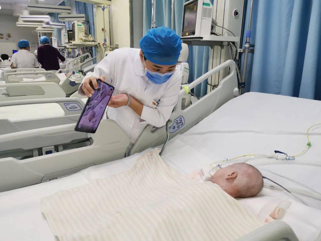 病房|【动态】让爱同屏，首儿所开展无陪住病房远程探视服务