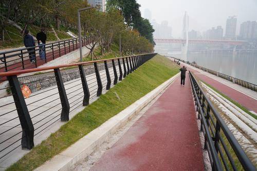 边段北滨路健身步道富有韵律节奏美