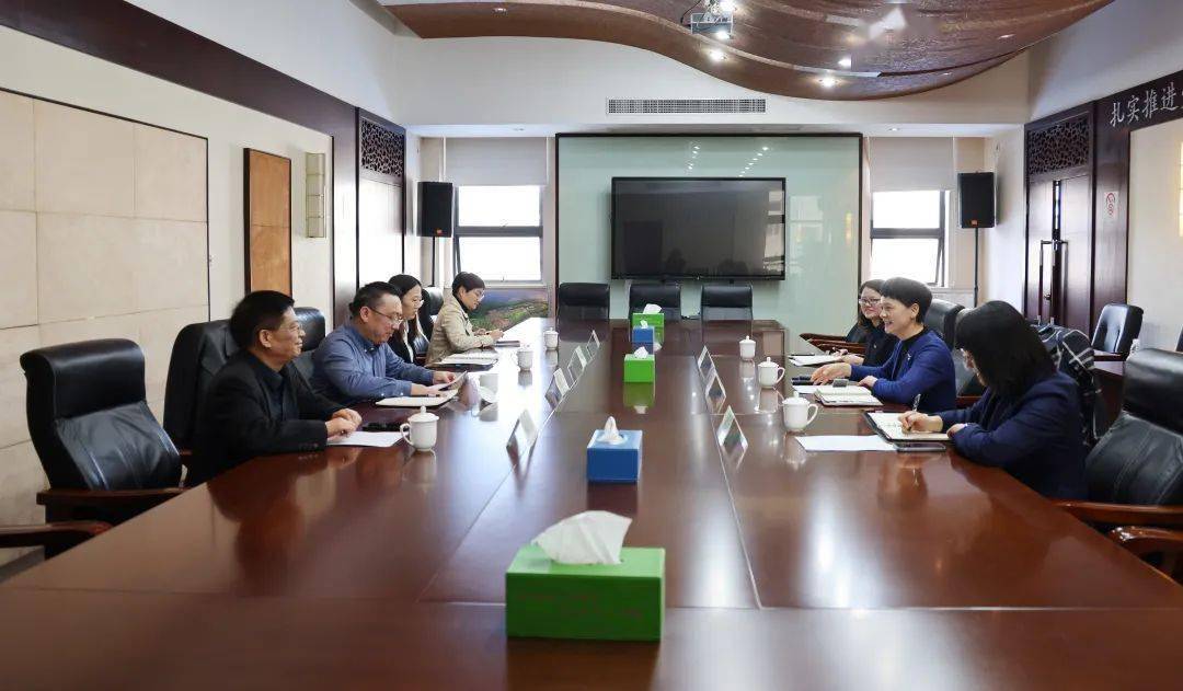 区政府蔡宁同志来朱泾镇调研