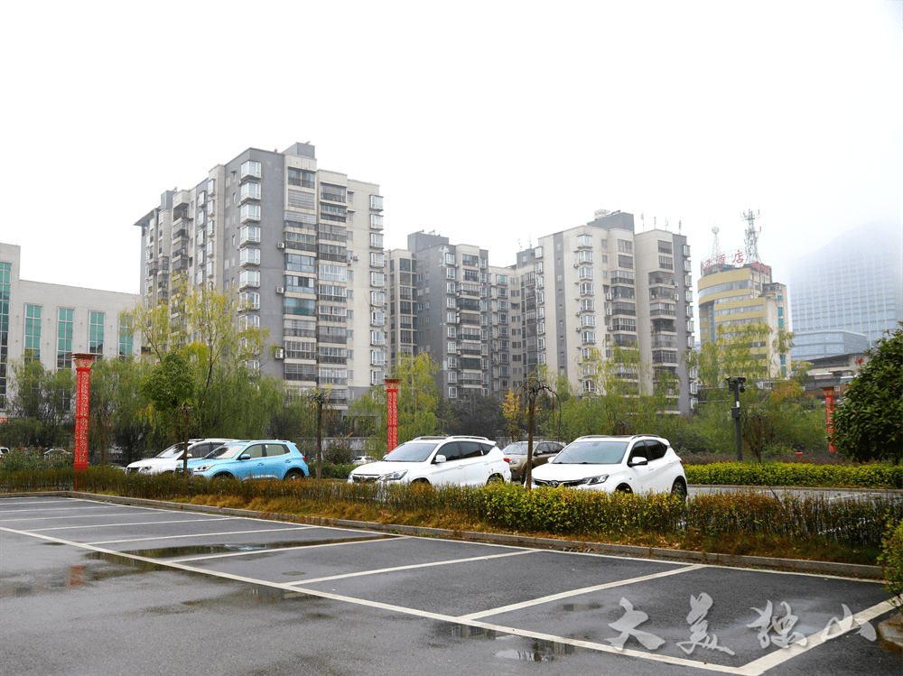 井城街道虹橋路停車場