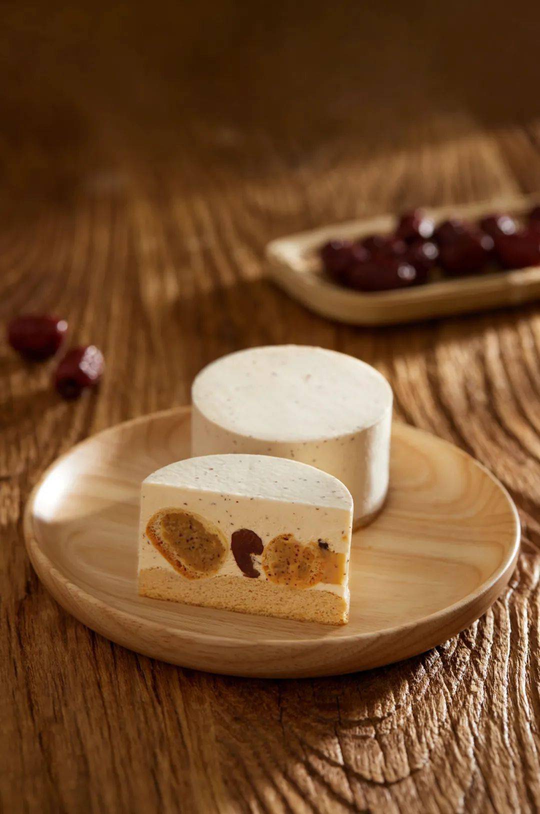 昂司枣枣红润轻蛋糕上市,引领蛋糕进入轻养时代