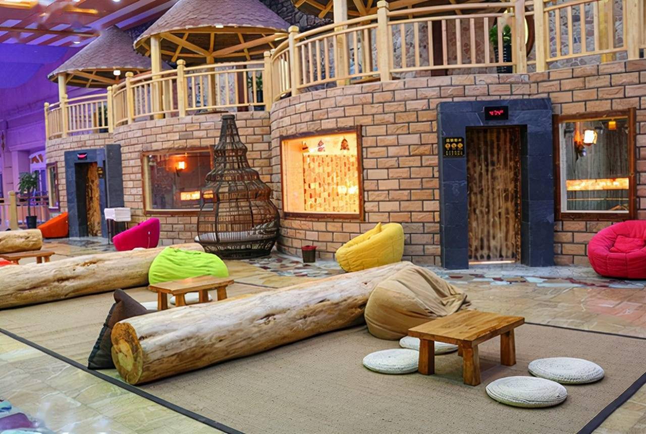 东北洗浴文化有多发达装修像宫殿般豪华当地人基本都去过