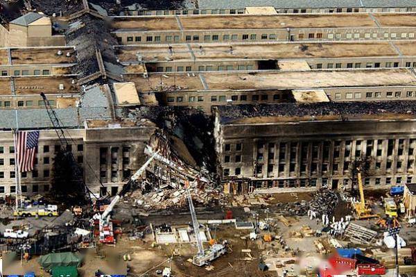 史蒂夫·诺夫拉：相信阴谋论的人并不“蠢”，只是拗不过自己的大脑