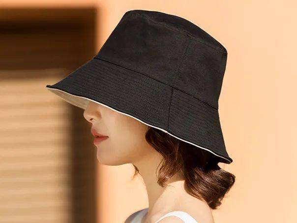 大半个娱乐圈都在戴的渔夫帽,保暖防风又防晒!大脸,油头都被它救了!_