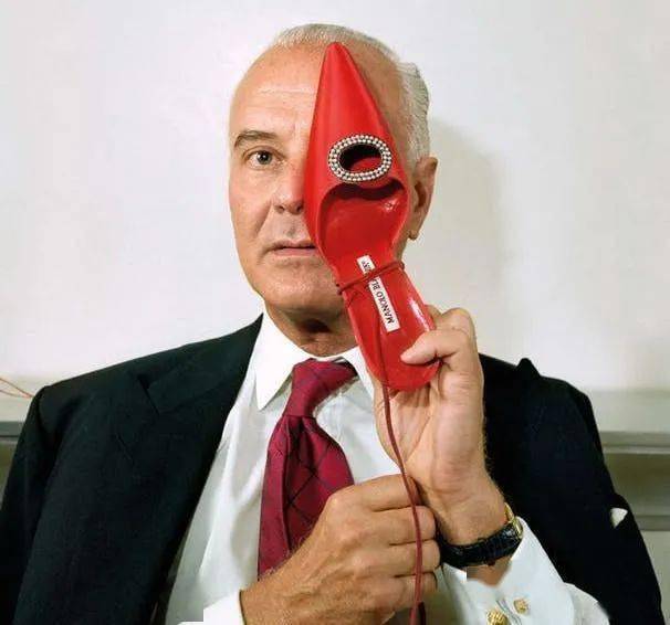 Blahnik 这双美鞋，60岁也想穿