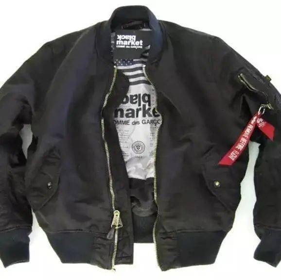 des 时尚教母——川久保玲的商业帝国 (中)