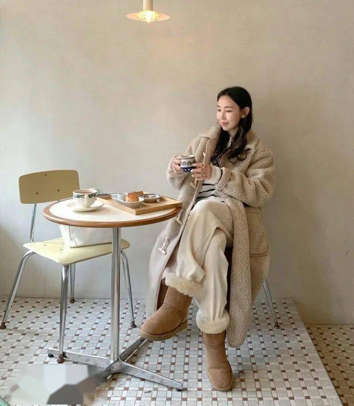 "短靴   奶奶裤"才是真时髦 !