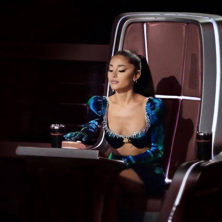 因为Ariana 美妆品牌抄袭后续，母公司三观不正！