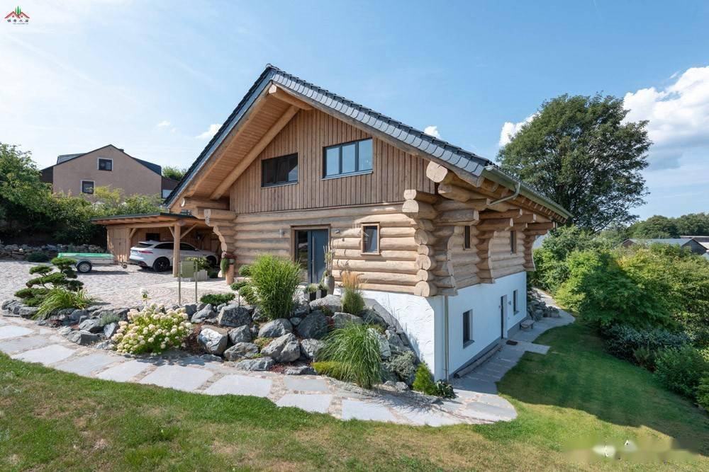 这4款120平方左右的圆形原木头建造的小木屋别墅冬天最合适住