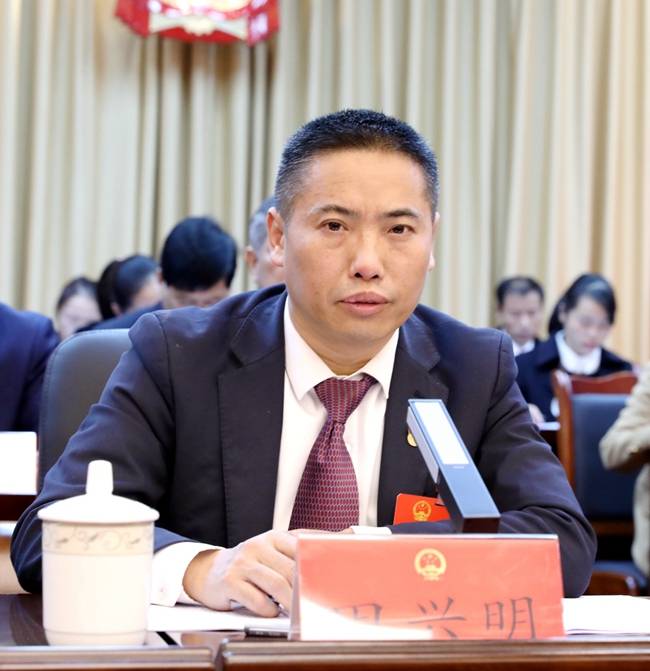 施秉县委书记  姜志强