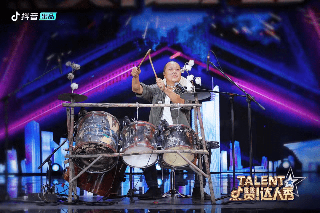 群体|两年后携抖音重启，归来的《点赞！达人秀》仍是“国民综艺”