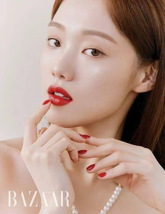 姐妹五官平平的女生如何成为骨相美女？