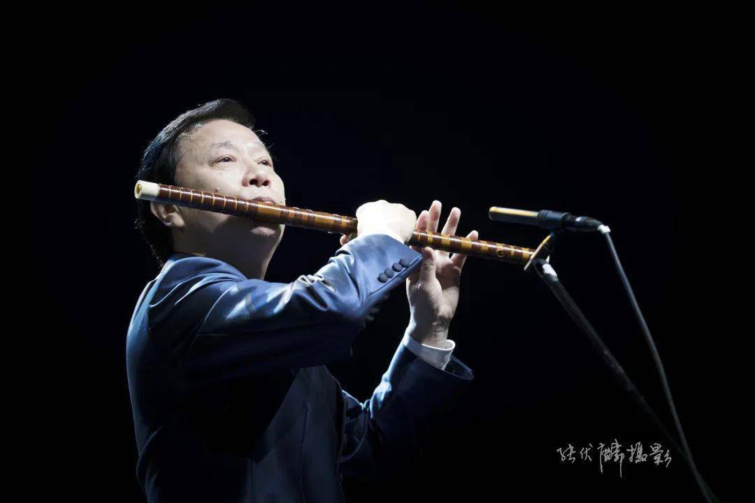 詹永明,著名笛子演奏家,教育家.