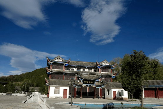 朱提影像三十一鲁甸崇文阁上的祥云