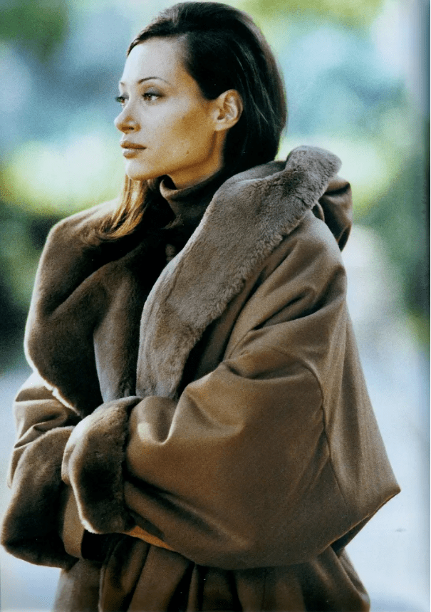 垫肩90年代冬季穿搭，太时髦了