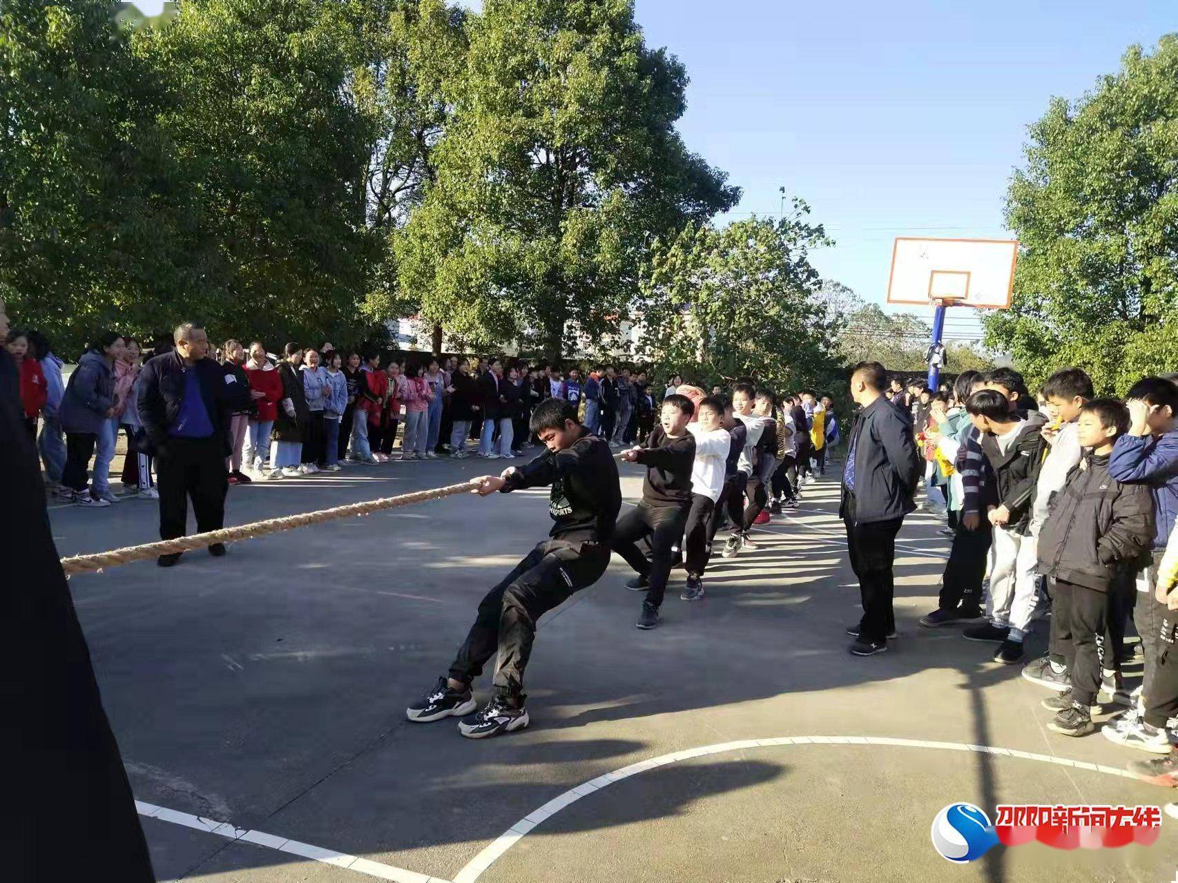 王芳华|洞口县干木中学开展拔河比赛活动