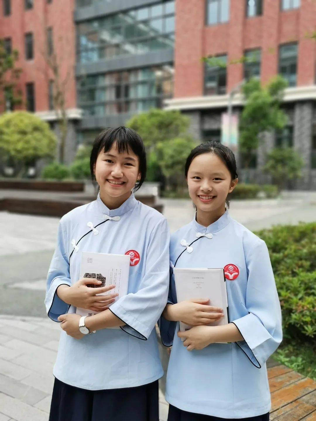 贵阳11所民办学校校服欣赏