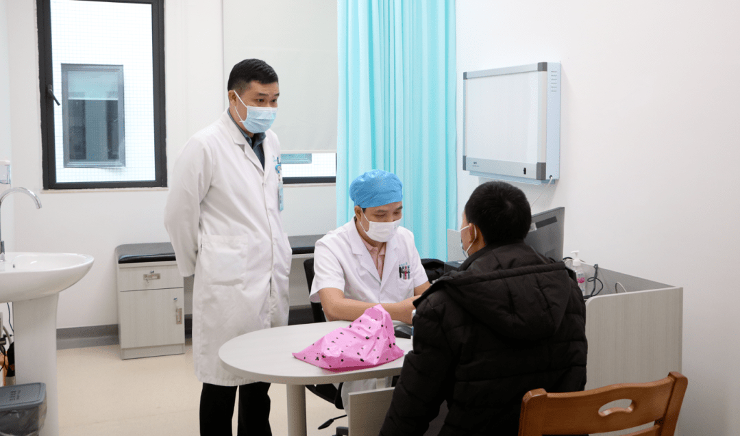 治疗|肇庆这家医院急诊科正式开诊！全新急诊大厅让人眼前一亮~