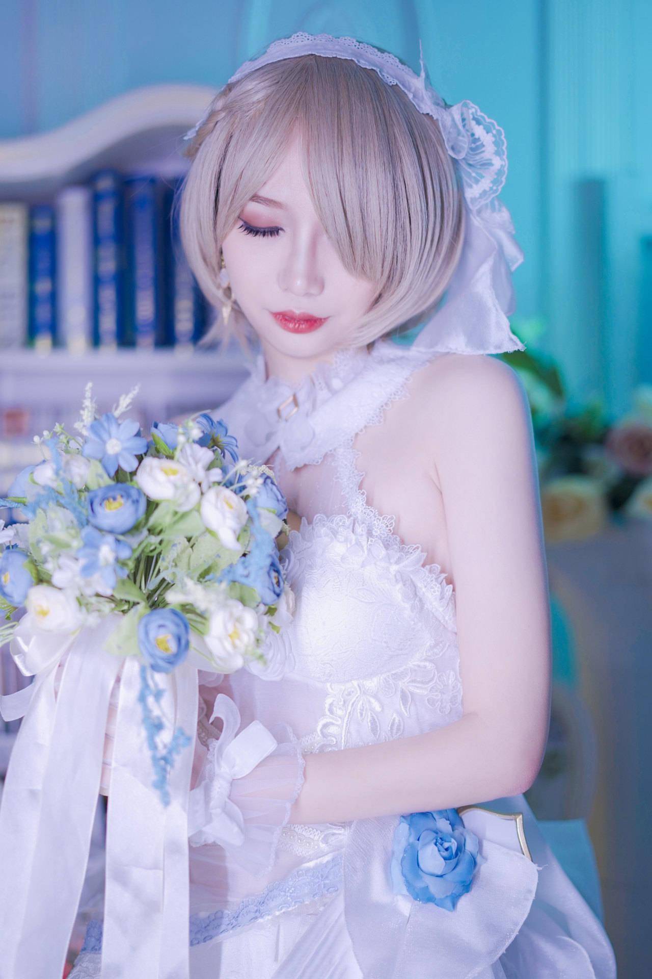 来源|《崩坏三》丽塔cosplay