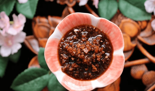 姜红糖不用买 90岁奶奶教我在家做 把生姜和红糖蒸一蒸 真省事 做法