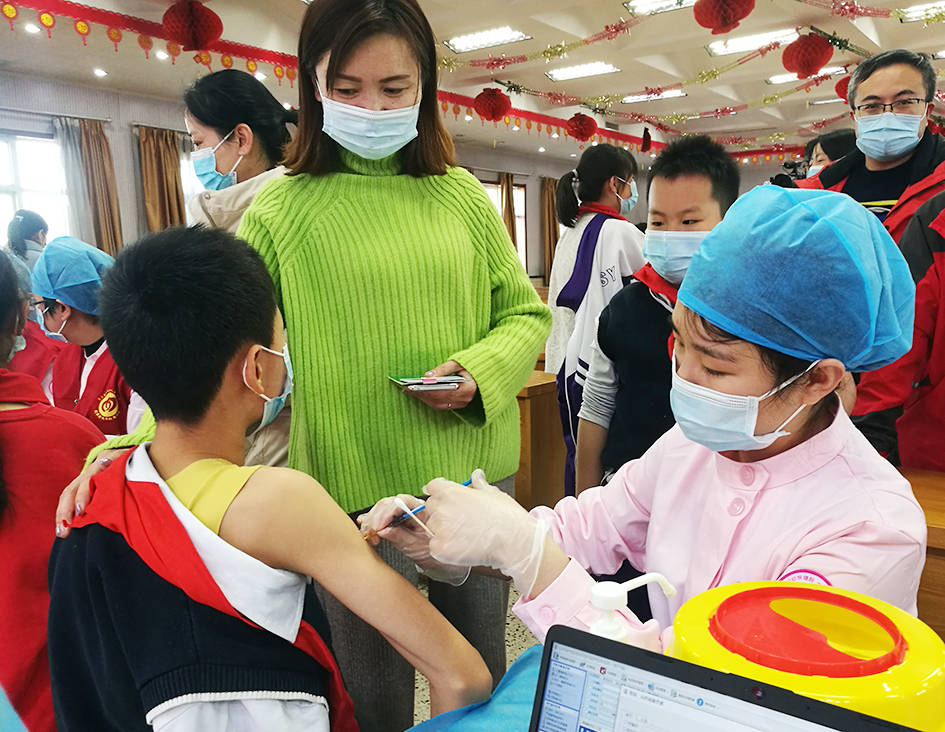 太原疫苗接种进校园我们一起苗苗苗