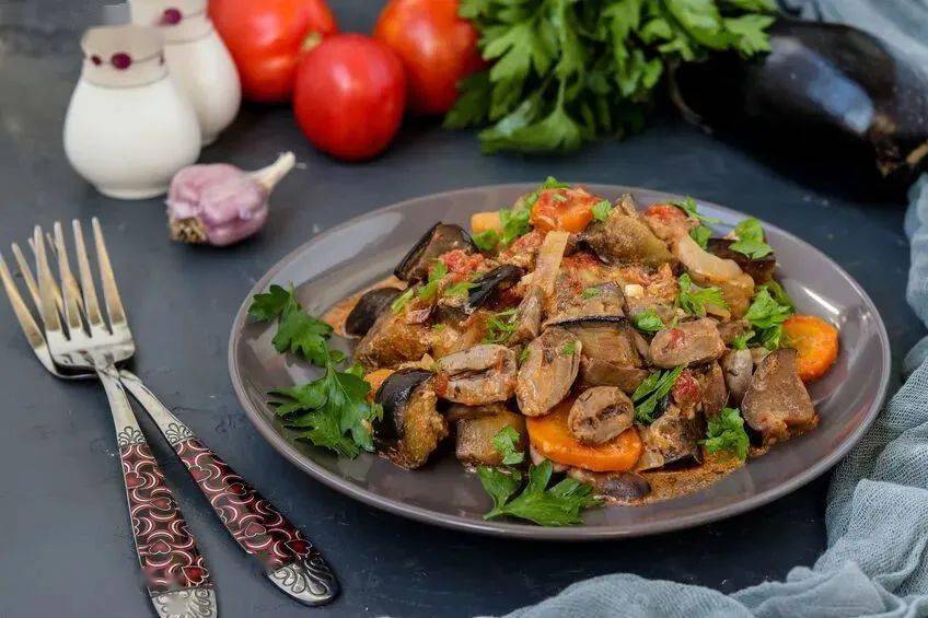 右肾|四川53岁男子右肾长了近100颗结石，最大竟有鸡蛋那么大…