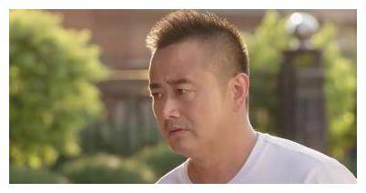 赵本山徒弟考大学,被人群嘲,结果成为大学教授!_闫光明