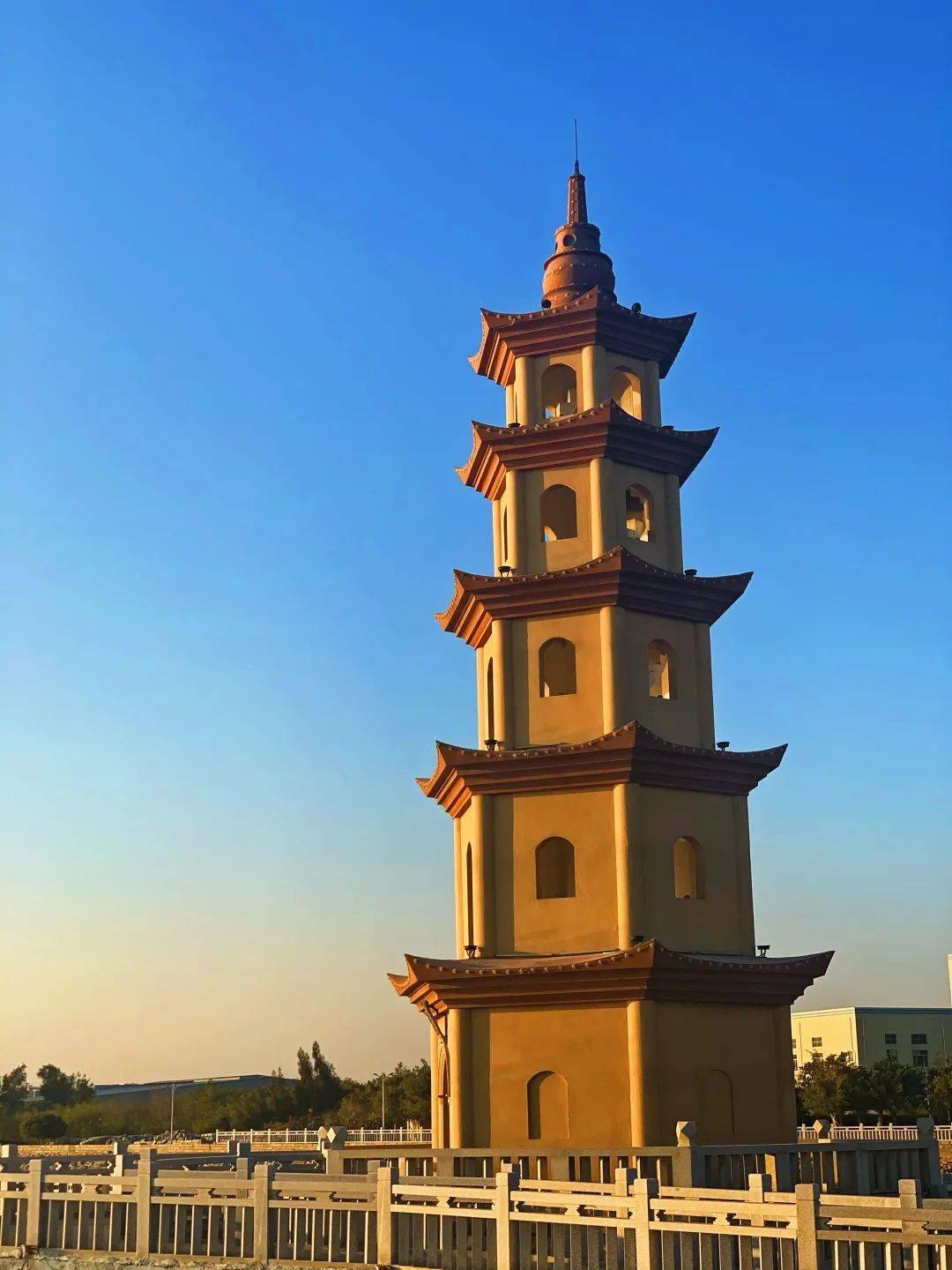 东石塔头刘:初冬与你听海风,踏浪追日落!