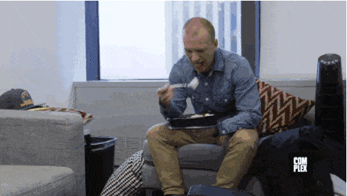 Sean|作死小伙挑战巨石强森5000卡饮食，结果吃到吐了......