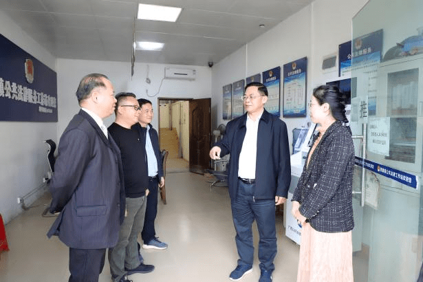 调研组先后来到宾阳县司法局陈平司法所,思陇司法所,详细了解了司法