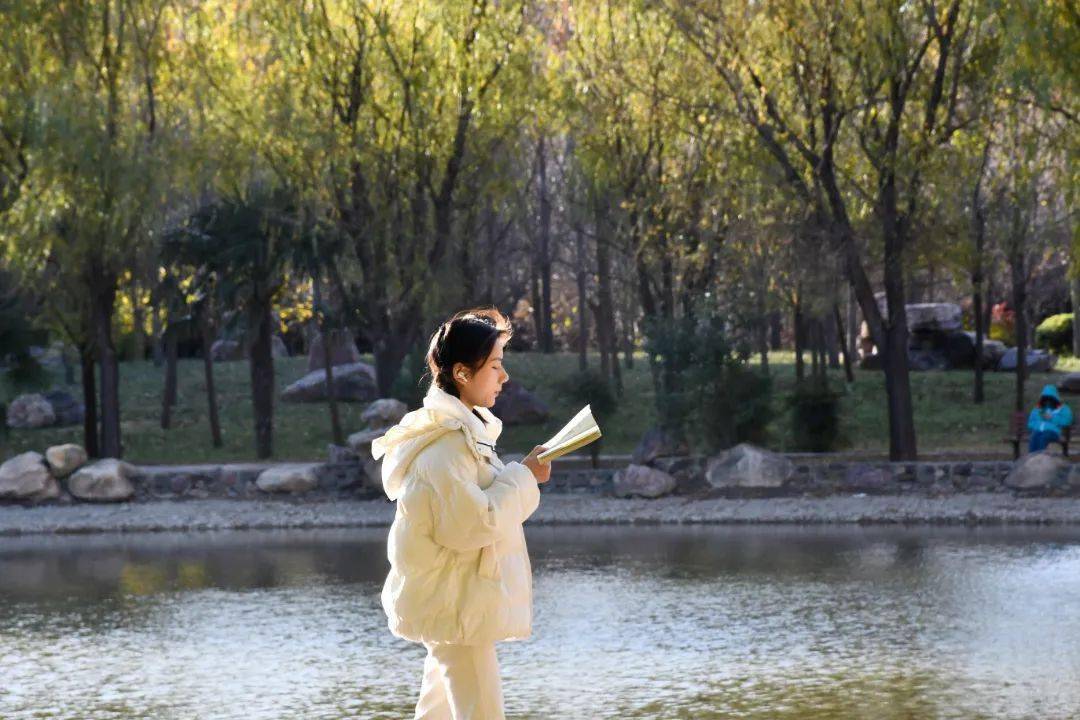 是河科大人在砥砺前行揽一句真言流入心底是学子们在奋斗当时听一声