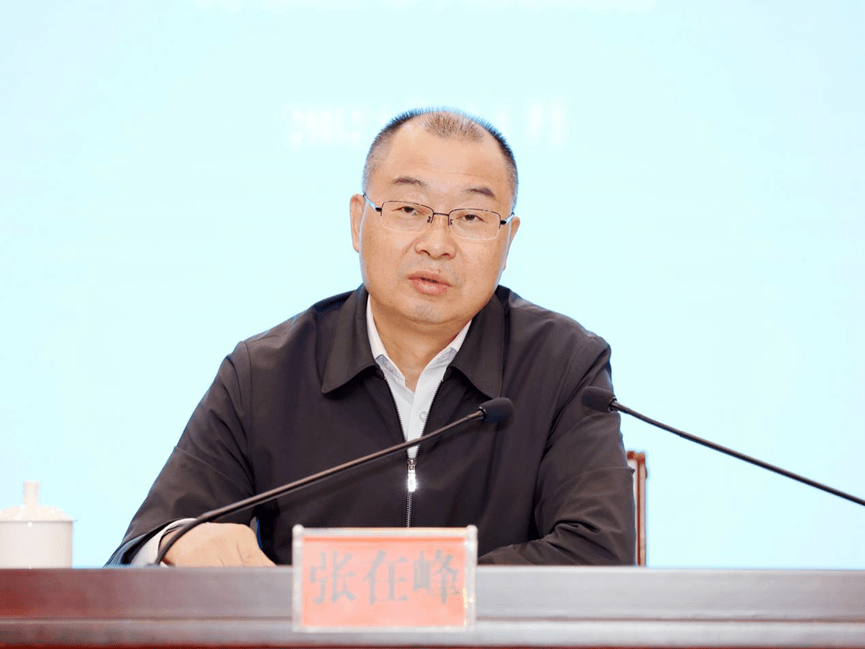 出席结业仪式的省生态环境厅总工程师张在峰对本期培训作了全面总结