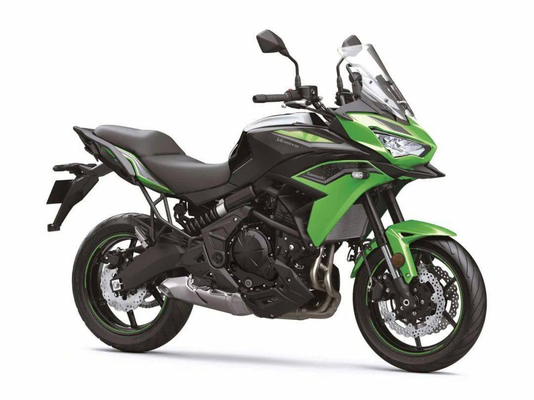 米兰车展川崎versys650异兽改款加入牵引力控制全彩液晶仪表