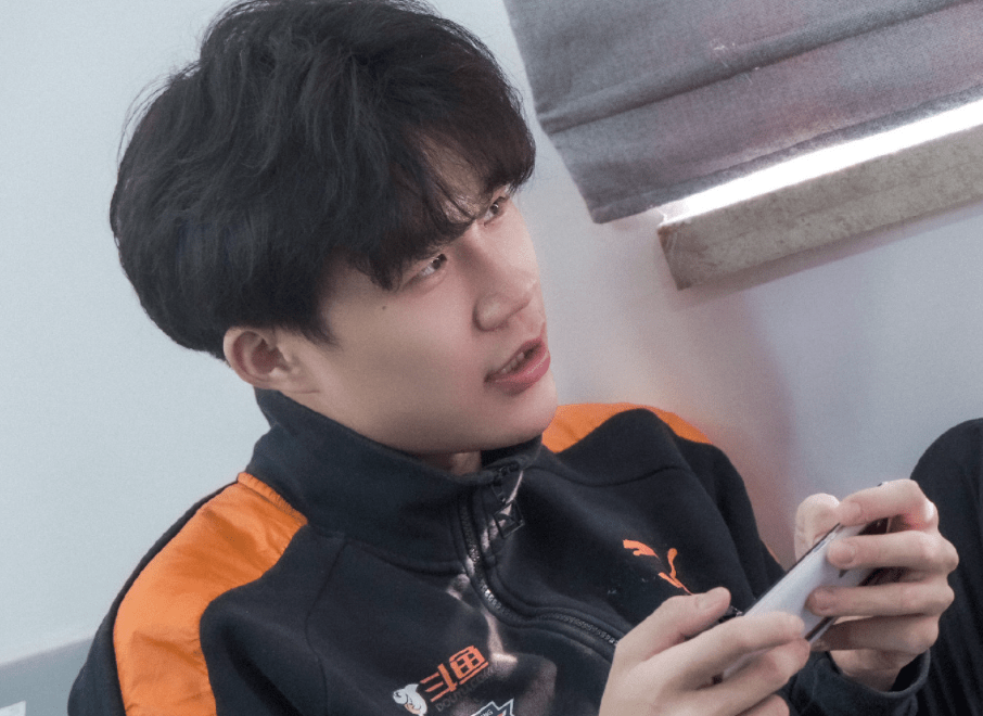 个人观点小义一直是个饱受争议的选手,可能就是因为