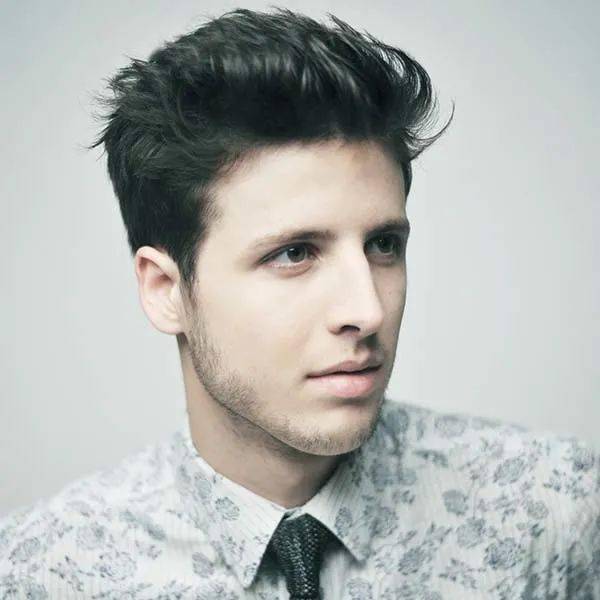 Silv|我喜欢他艺术作品中对神秘、哲学、诗意的反思…