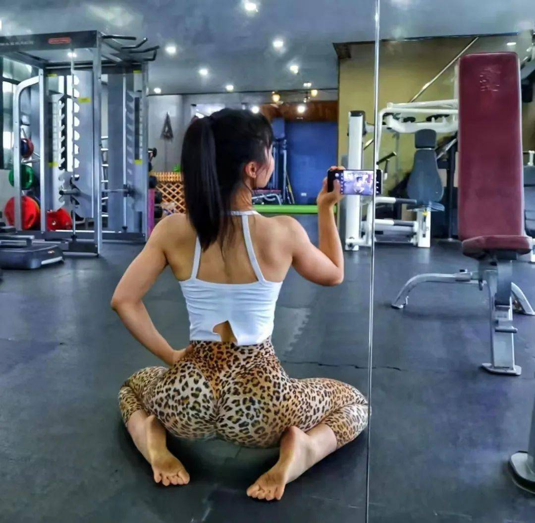 "直言不可能天天吃水煮菜的@王大媛告诉我碳水油脂都是必需品只不过能