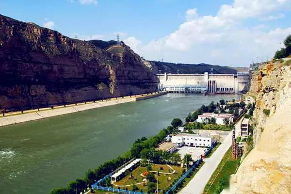 华门-尧陵-壶口瀑布-风陵渡77开元大铁牛(蒲津渡遗址)-普救寺-鹳