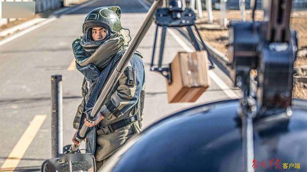 千钧一发！直击“刀尖舞者”排爆瞬间