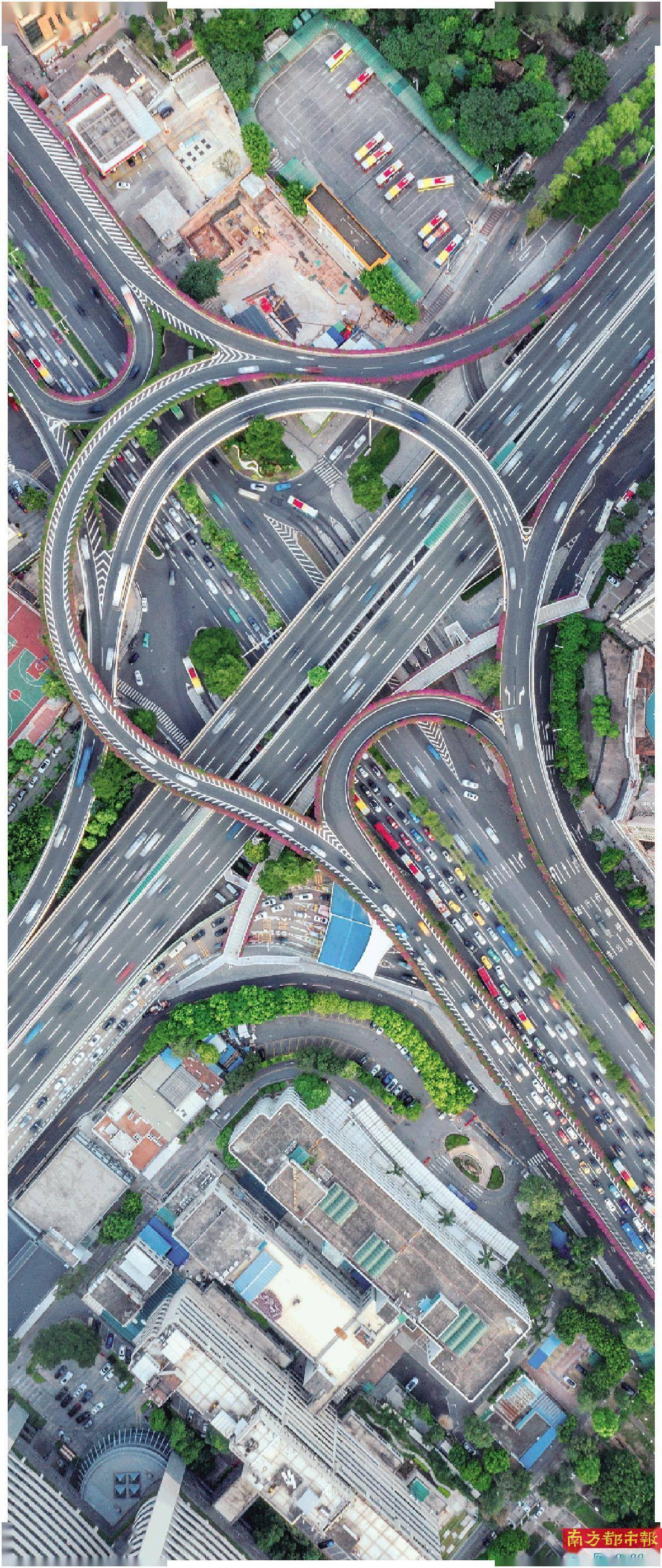 黄埔立交车流如织. 南都记者 陈冲 摄