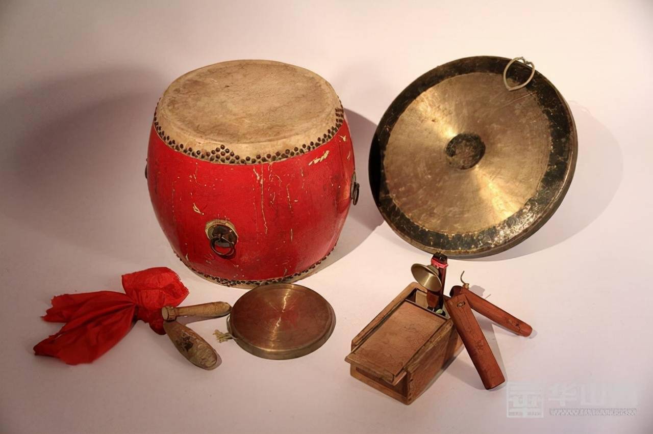 《老腔人生·另一面》荣获陕西省19届摄影艺术展长期关注类金奖