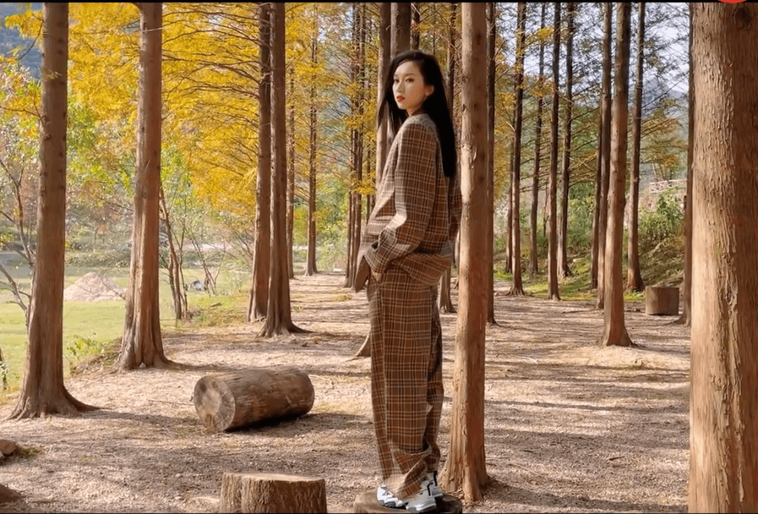 西裤 不论多冷，一进屋就恢复辣妹风