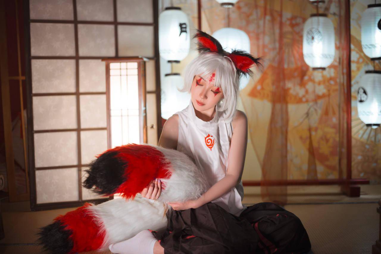 来源|《阴阳师》白藏主cosplay