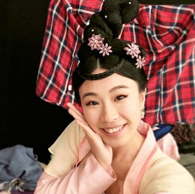 tvb演丑角女星获男友求婚!深情浪漫拥吻!自知不会做靓女角色