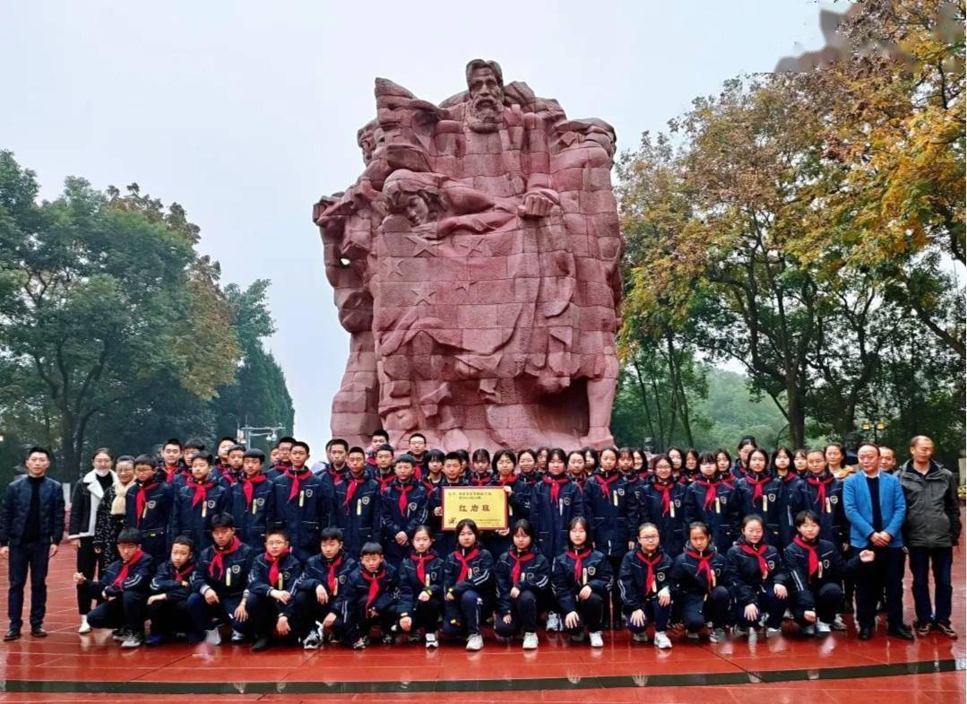 外国语学校|重庆外国语学校名师英才合力书写精彩11月