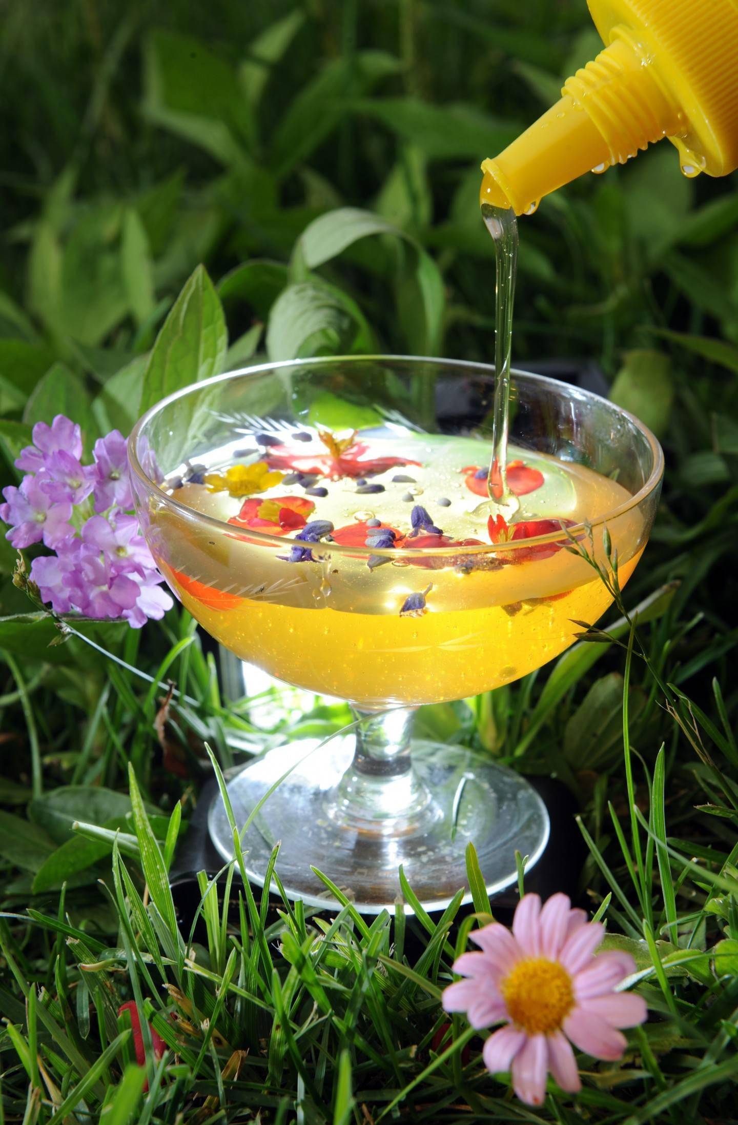 致癌|11月谣言榜｜久煮的火锅汤致癌？冬天吃水果会伤胃？都是假的